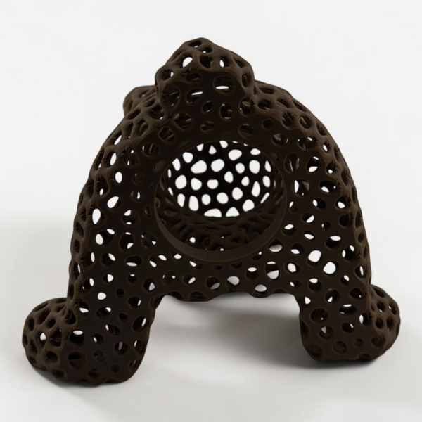 Detail Voronoi struktury velikonočního zajíčka svícnu